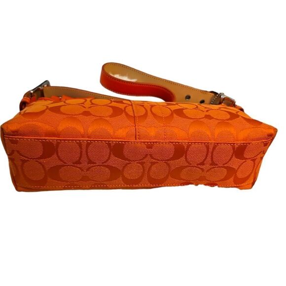2000s RARE Coach Baguette Hampton Soft Demi Bag-Orange, Signature, NWT - Picture 3 of 11